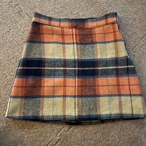 Lulus mini skirt, perfect for fall